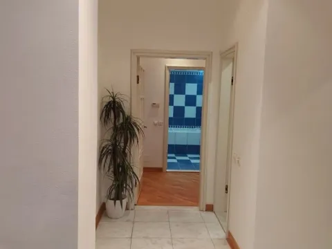 Izdavanje, trosoban stan, 115m², Kalenić Pijaca, Vračar Sve Podlokacije - image 9