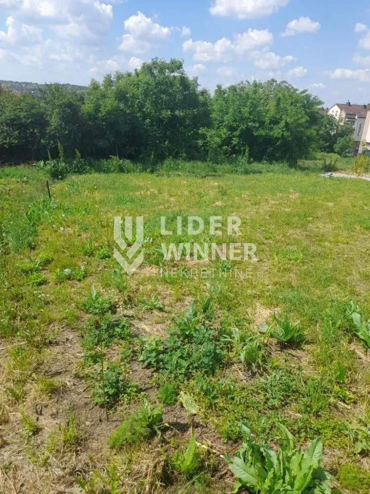 Prodaja, plac, 1400m², Mali Mokri Lug, Zvezdara Sve Podlokacije