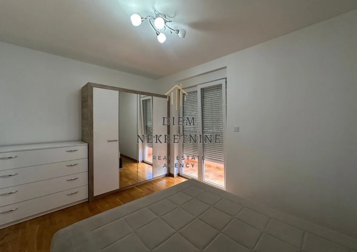 Izdavanje, dvosoban stan, 53m², Igalo, Herceg Novi