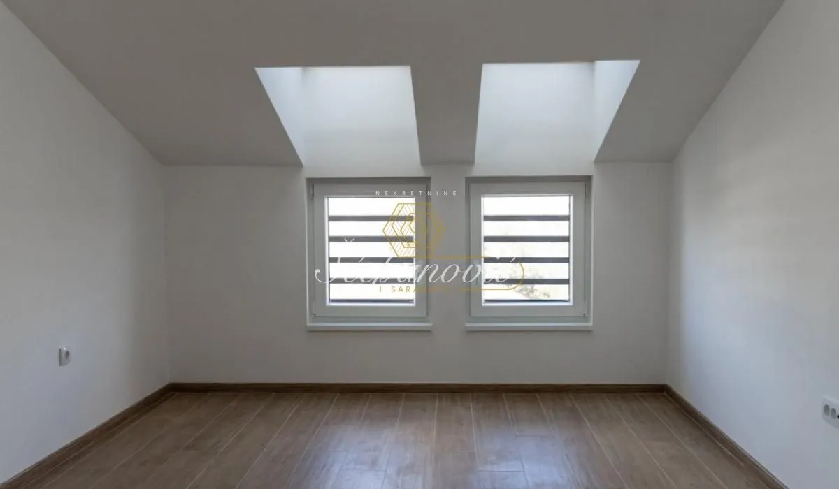Prodaja, petosoban stan, 149m², Centar, Novi Sad
