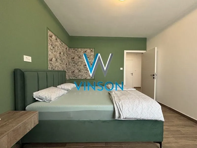 Izdavanje, dvosoban stan, 112m², Petrovaradin, Novi Sad