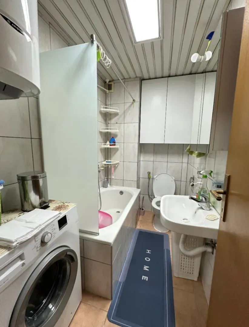 Izdavanje, dvosoban stan, 63m², Blok 9, Podgorica