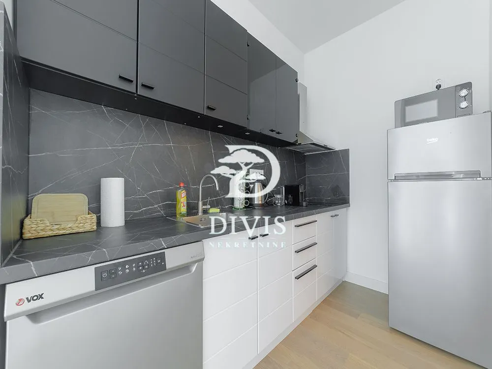 Prodaja, četvorosoban stan, 114m², Beograd Na Vodi, Beograd
