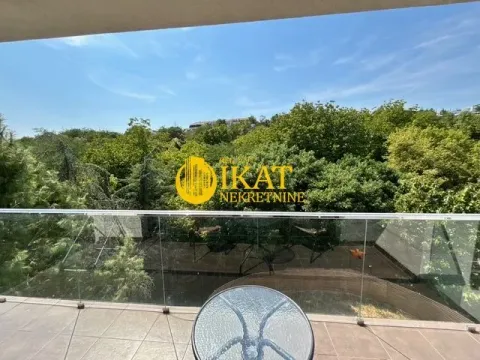 Izdavanje, trosoban stan, 114m², Savski Venac, Beograd - image 8