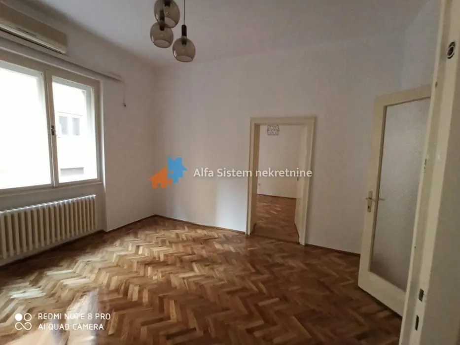 Rent, three bedroom apartment, 70m², Stari Grad, Beograd