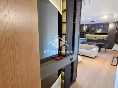 Izdavanje, trosoban stan, 95m², Savski Venac, Beograd - image 5