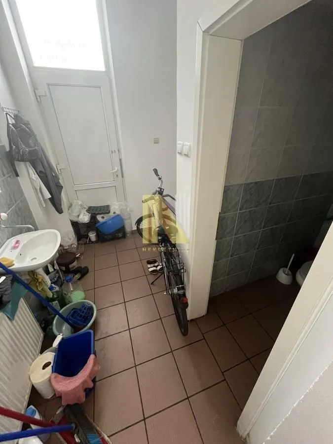 Sale, office space, 44m², Grbavica, Novi Sad Sve Podlokacije