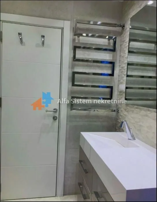 Rent, three bedroom apartment, 91m², Skadarlija, Beograd
