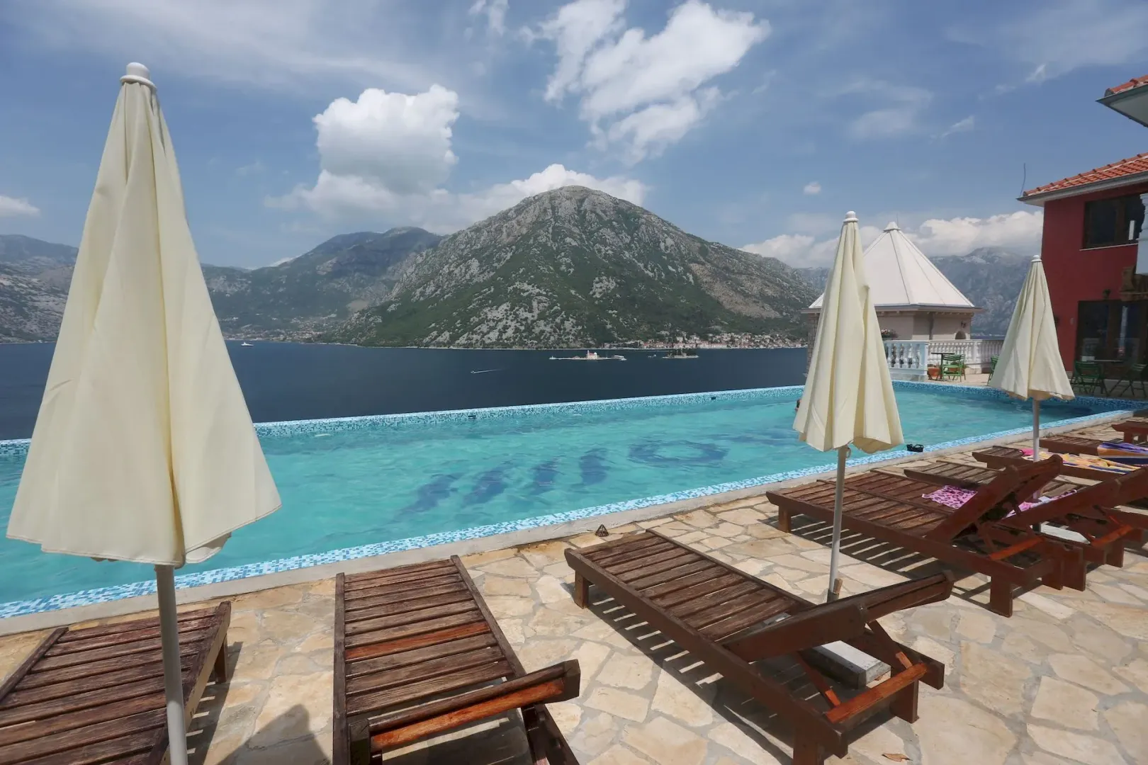 Prodaja, kuća, 235m², Kostanjica, Kotor