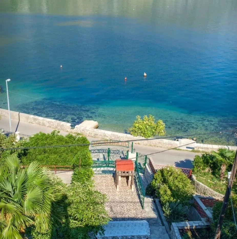 Sale, house, 215m², Stoliv, Kotor