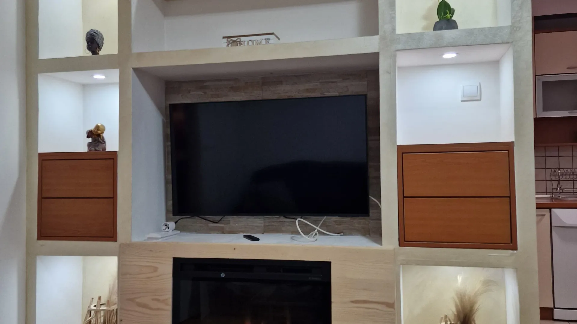 Izdavanje, dvosoban stan, 60m², Zabjelo, Podgorica