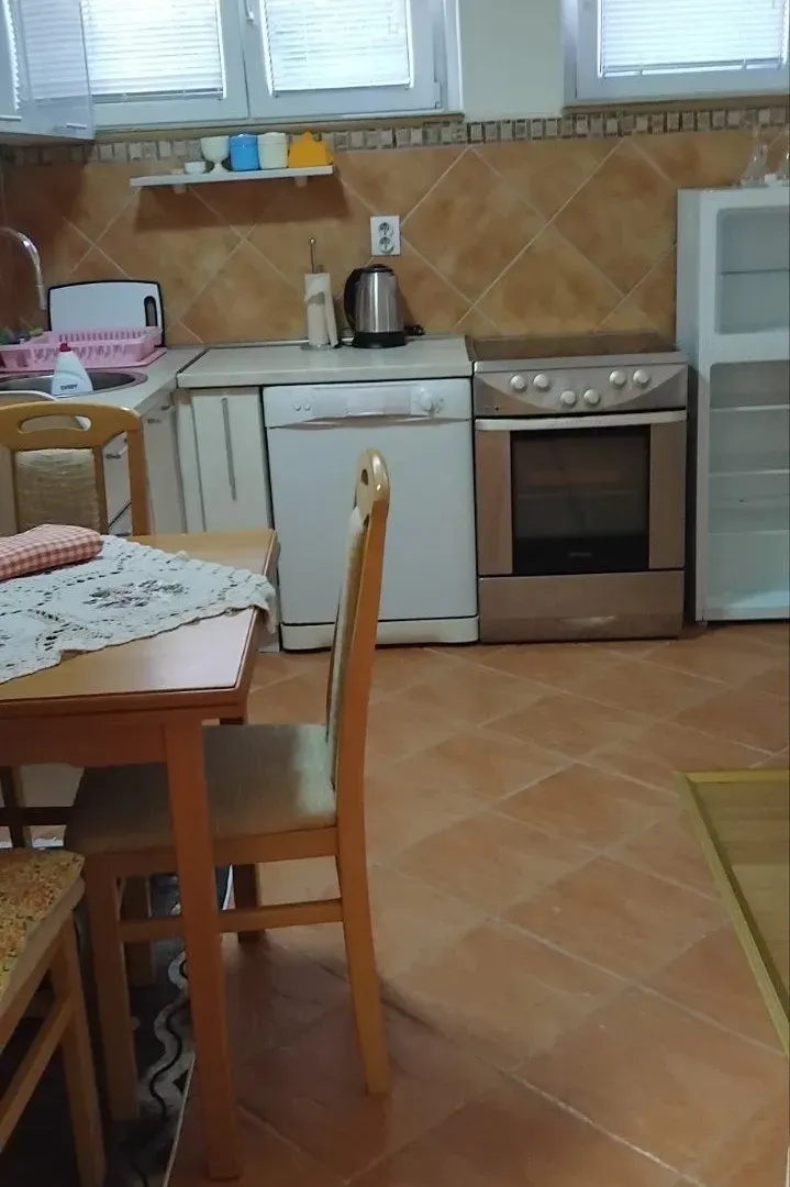 Rent, one bedroom apartment, 47m², Centar, Tivat