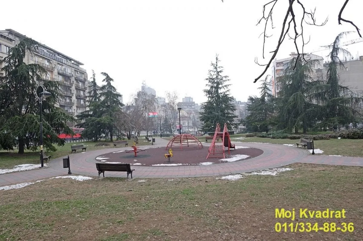 Izdavanje, poslovni prostor, 40m², Slavija, Vračar Sve Podlokacije