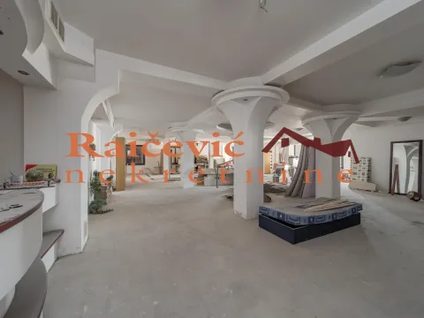 Sale, office space, 365m², Labudovo Brdo, Beograd