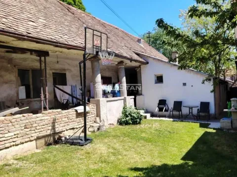 Prodaja, kuća, 228m², Zemun Novi Grad, Zemun Sve Podlokacije - image 2