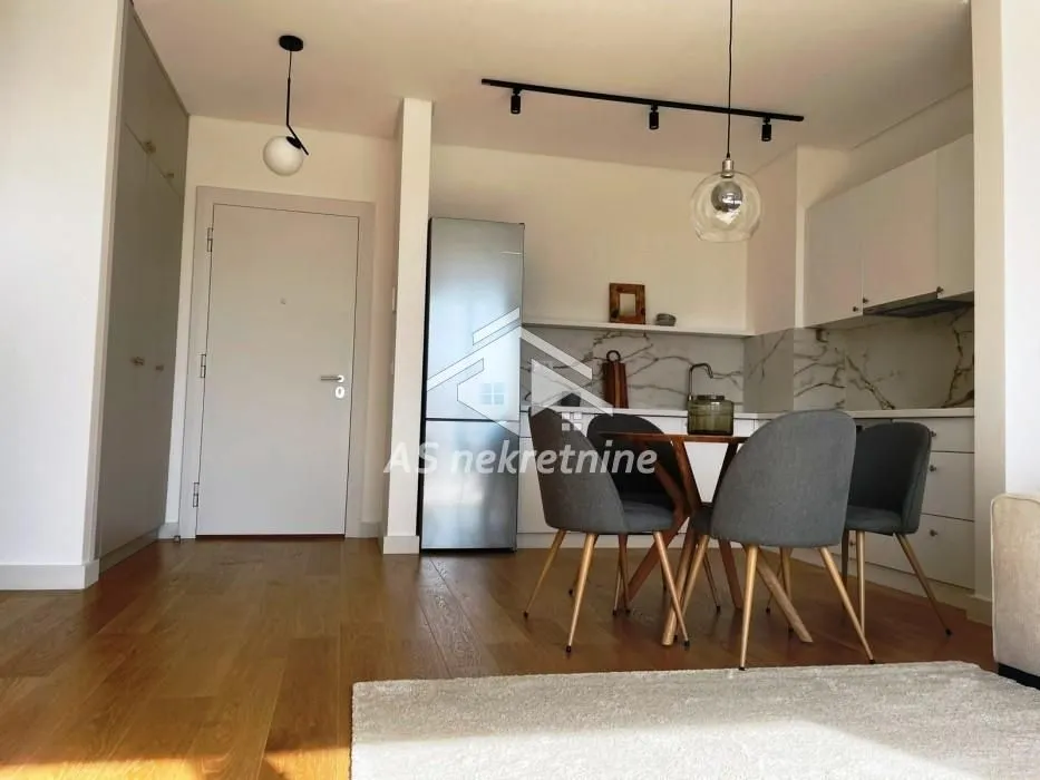 Rent, two bedroom apartment, 53m², Vračar Sve Podlokacije, Beograd