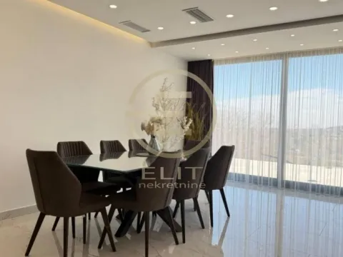 Prodaja, kuća, 173m², Sremska Kamenica, Petrovaradin - image 13