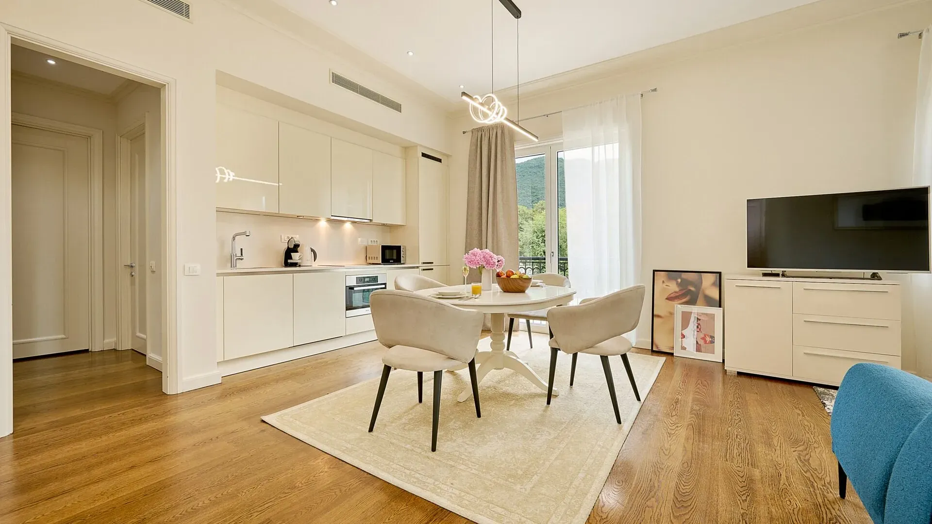 Rent, one bedroom apartment, 63m², Porto Montenegro, Tivat