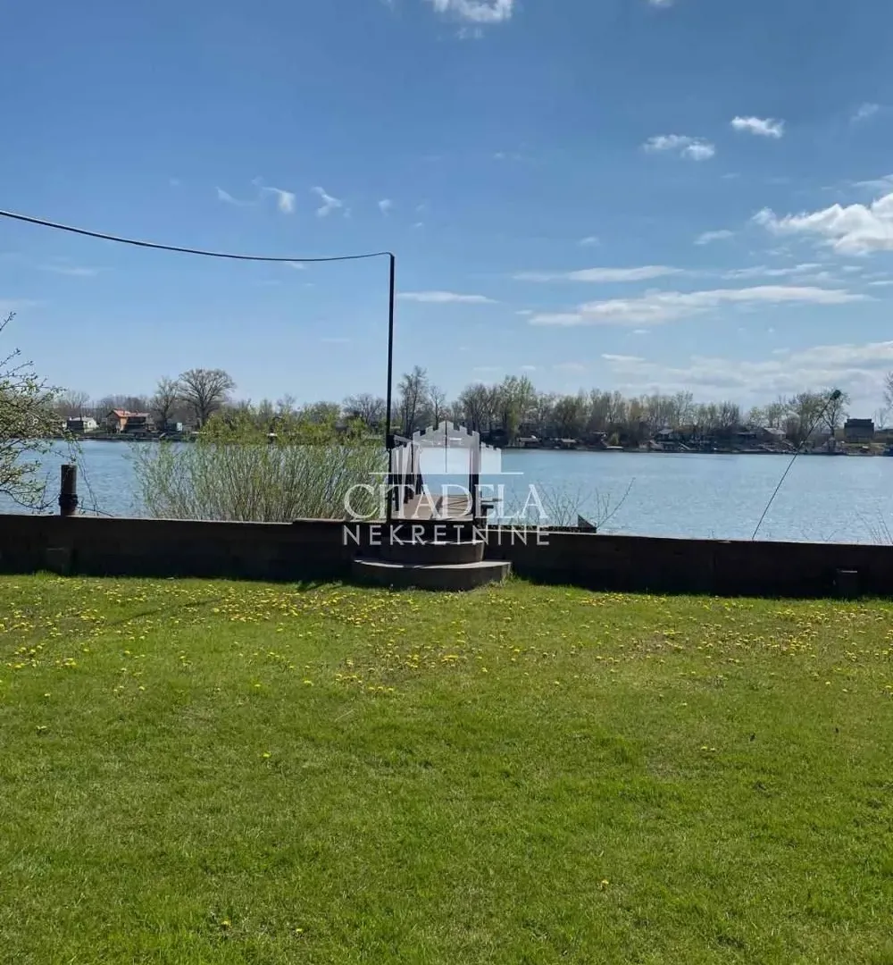 Rent, house, 200m², Surčin, Beograd