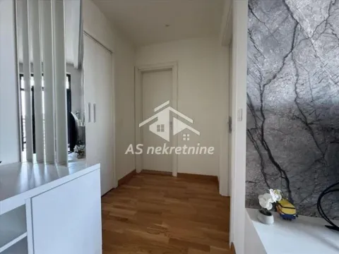 Rent, two bedroom apartment, 56m², Savski Venac, Beograd - image 20