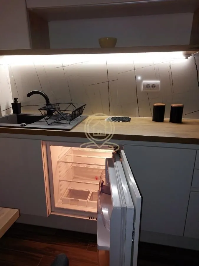Izdavanje, jednosoban stan, 25m², Autokomanda, Voždovac Sve Podlokacije
