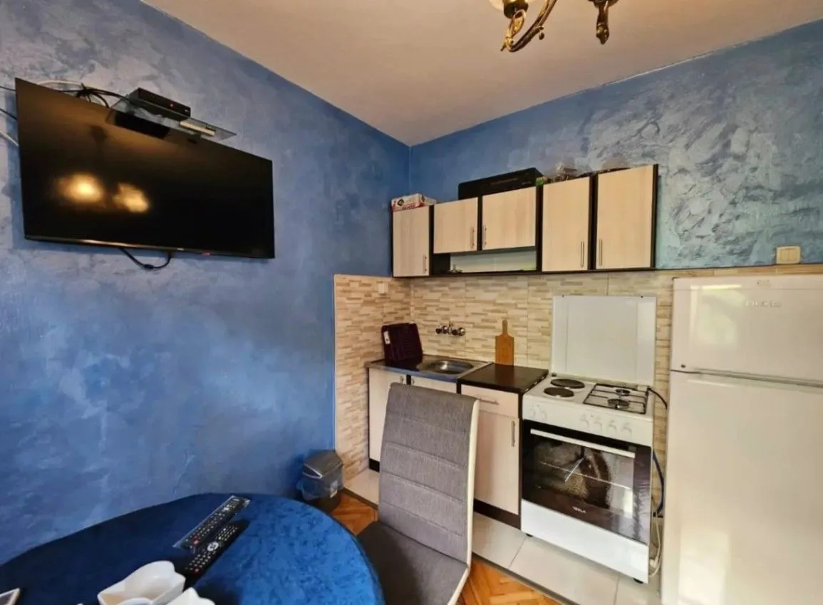 Prodaja, dvosoban stan, 74m², Risan, Kotor