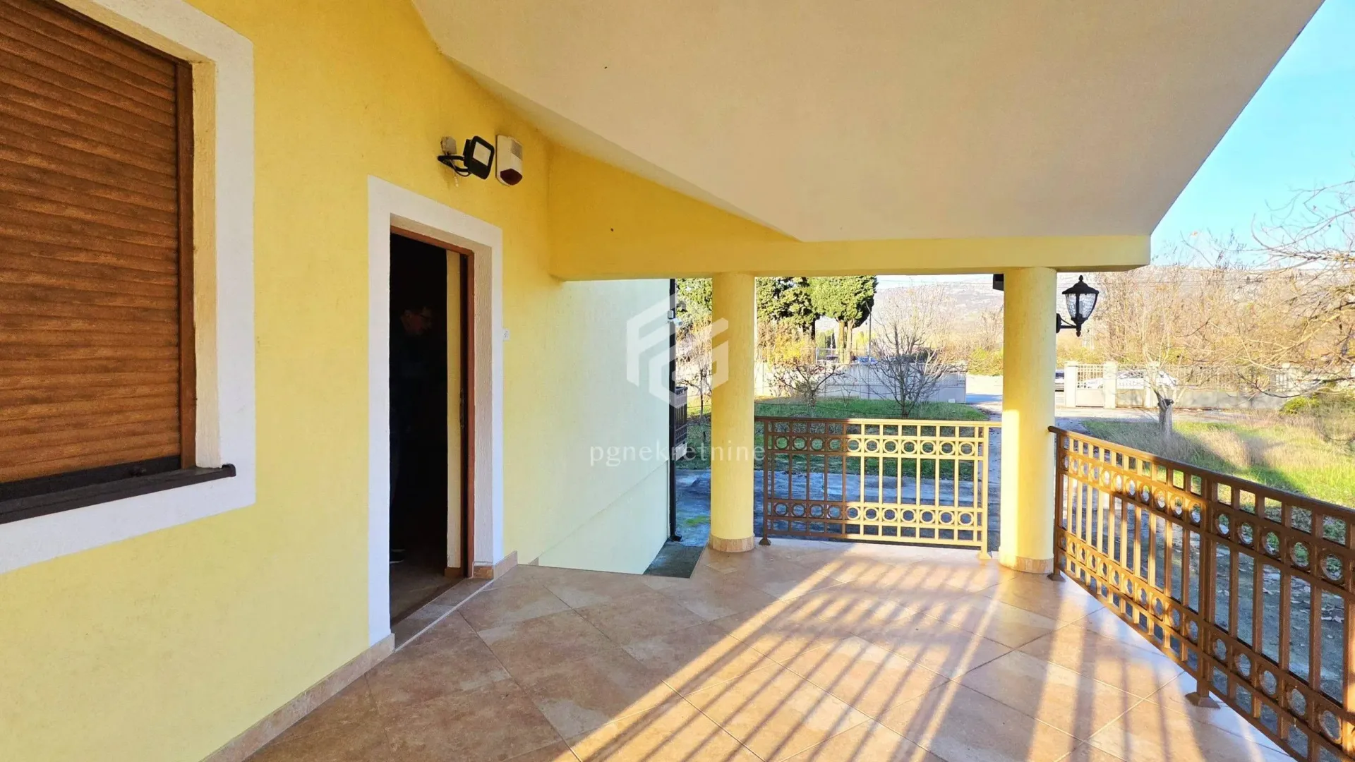 Izdavanje, kuća, 170m², Spuž, Danilovgrad