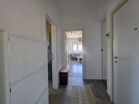 Rent, apartment, 47m², Zagorič, Podgorica - image 9