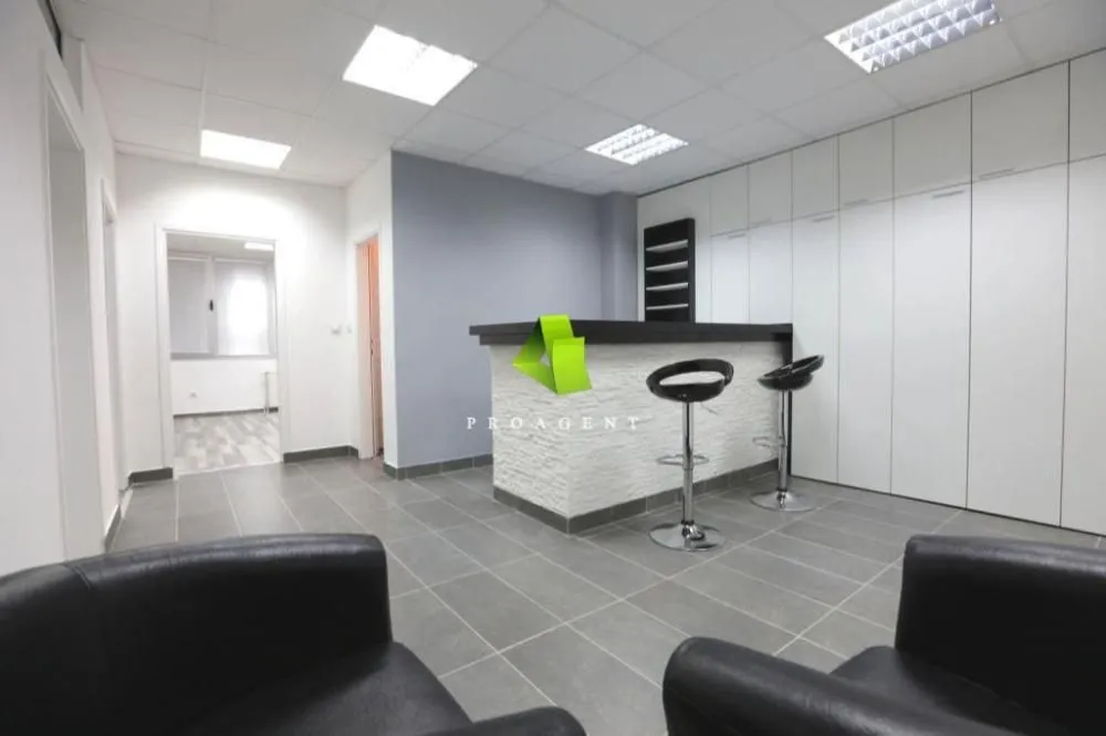 Rent, office space, 110m², Medijana, Niš