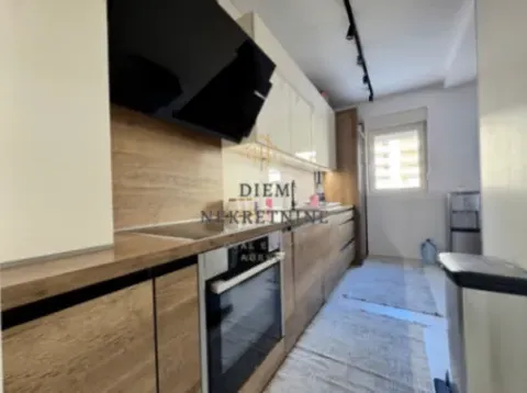 Sale, three bedroom apartment, 101m², Central Point, Podgorica - image 10