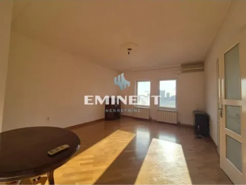 Rent, three bedroom apartment, 110m², Kalenić Pijaca, Vračar Sve Podlokacije - image 4