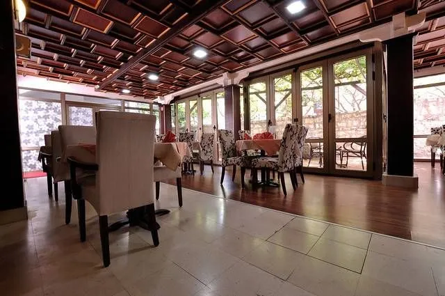 Sale, hospitality venue, 755m², Petrovac, Budva