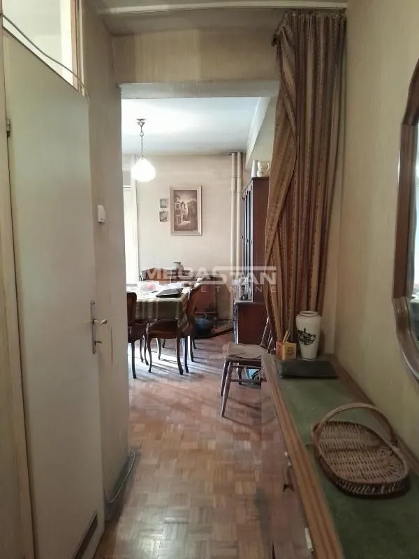 Sale, three bedroom apartment, 85m², Botanička Bašta, Palilula Sve Podlokacije