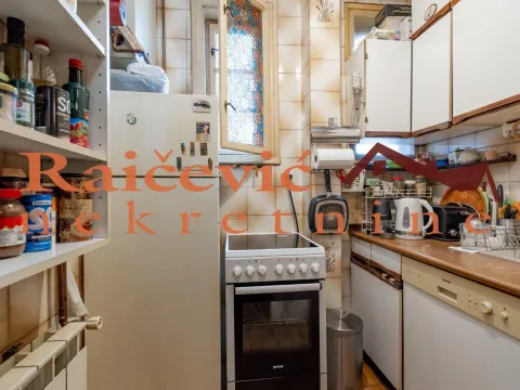 Sale, three bedroom apartment, 65m², Kalenić Pijaca, Vračar Sve Podlokacije - image 11