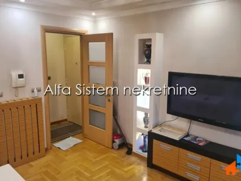 Rent, two bedroom apartment, 50m², Vračar Hram, Vračar Sve Podlokacije - image 7