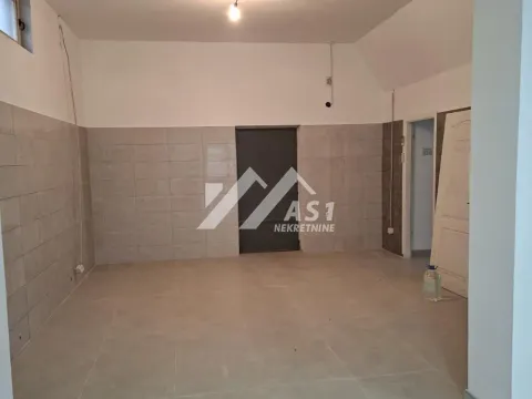 Izdavanje, poslovni prostor, 120m², Titel, Novi Sad - image 7