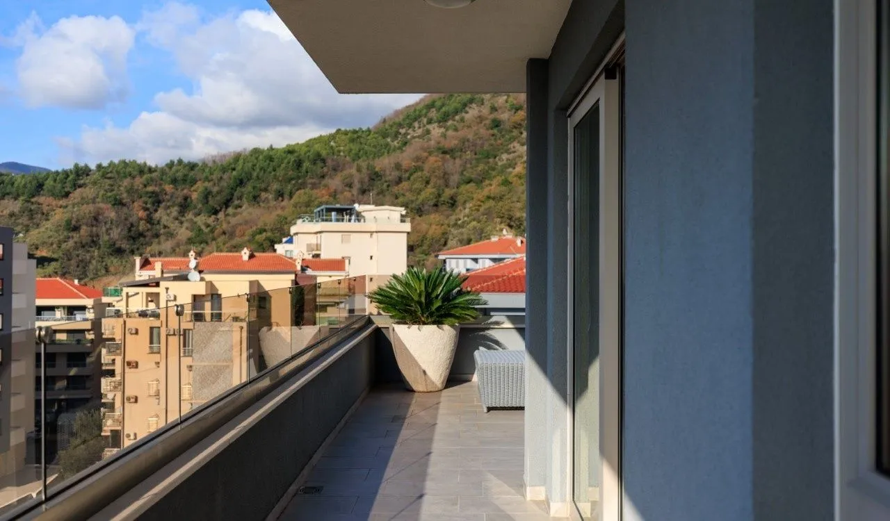 Prodaja, trosoban stan, Bečići, Budva
