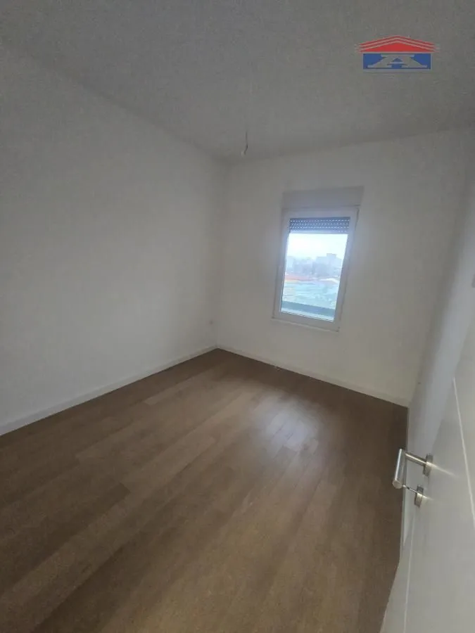 Prodaja, stan, 129m², Salajka, Novi Sad Sve Podlokacije