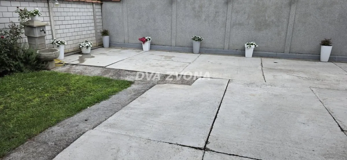 Prodaja, kuća, 119m², Bečej, Novi Sad