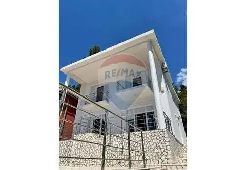 Prodaja, kuća, 148m², Šušanj, Bar