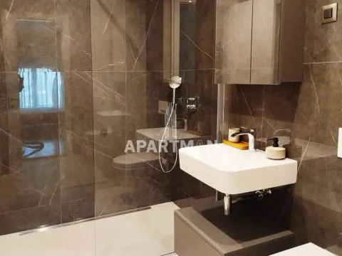 Izdavanje, četvorosoban stan, 89m², Stari Grad, Beograd - image 15