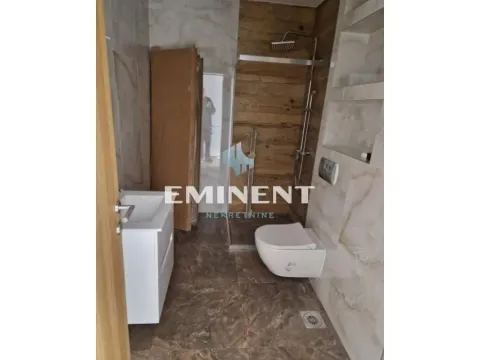 Prodaja, trosoban stan, 64m², Zemun Gornji Grad, Zemun Sve Podlokacije - image 5