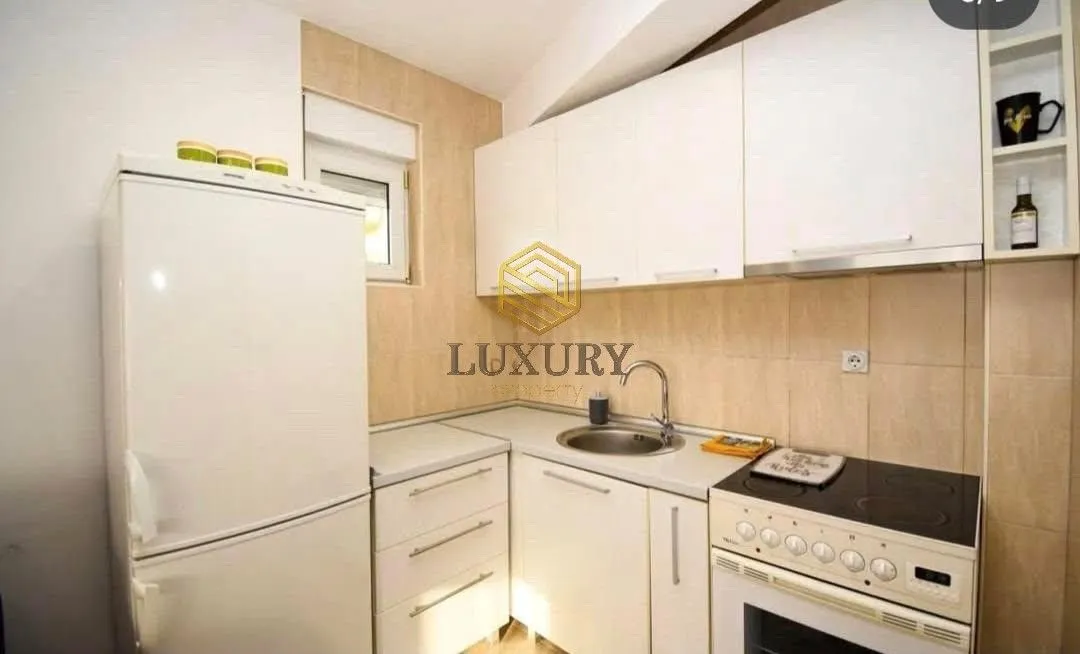 Prodaja, jednosoban stan, 37m², Centar, Podgorica