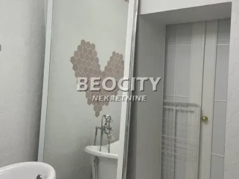 Prodaja, trosoban stan, 104m², Centar, Novi Sad - image 4