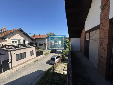 Sale, house, 200m², Centar, Ćuprija - image 15
