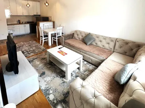 Rent, apartment, 45m², City Kvart, Podgorica - image 2