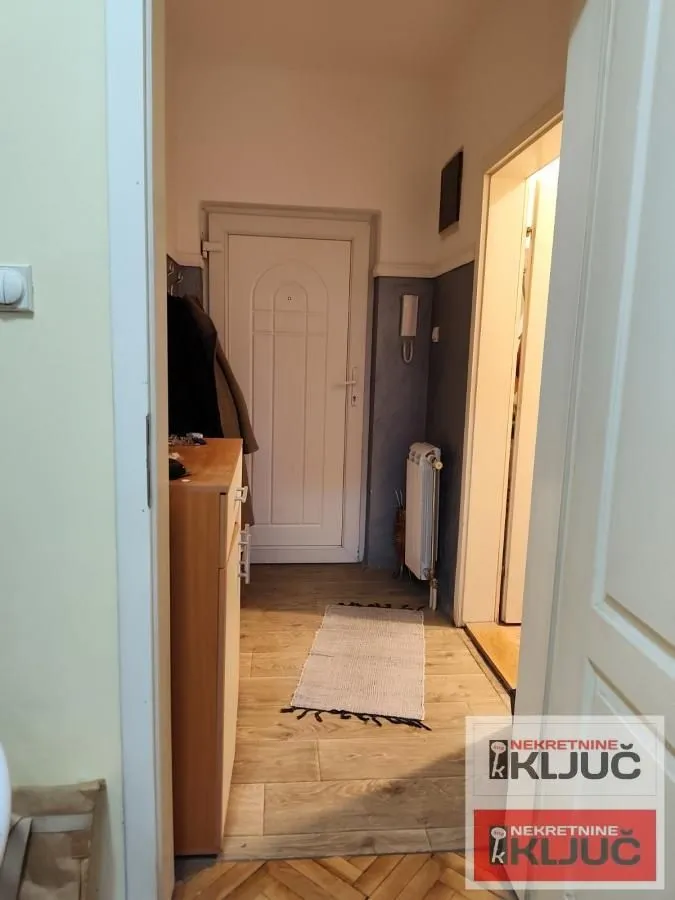 Prodaja, garsonjera, 24m², Bulevar Oslobodjenja, Novi Sad Sve Podlokacije
