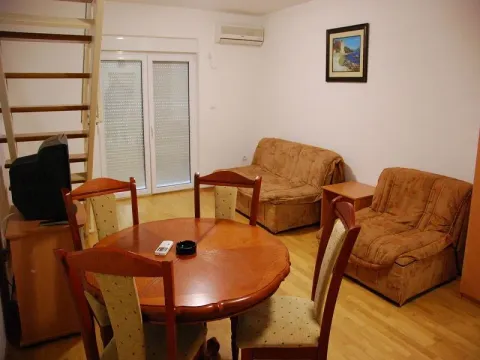 Prodaja, stan, 54m², Bečići, Budva - image 2