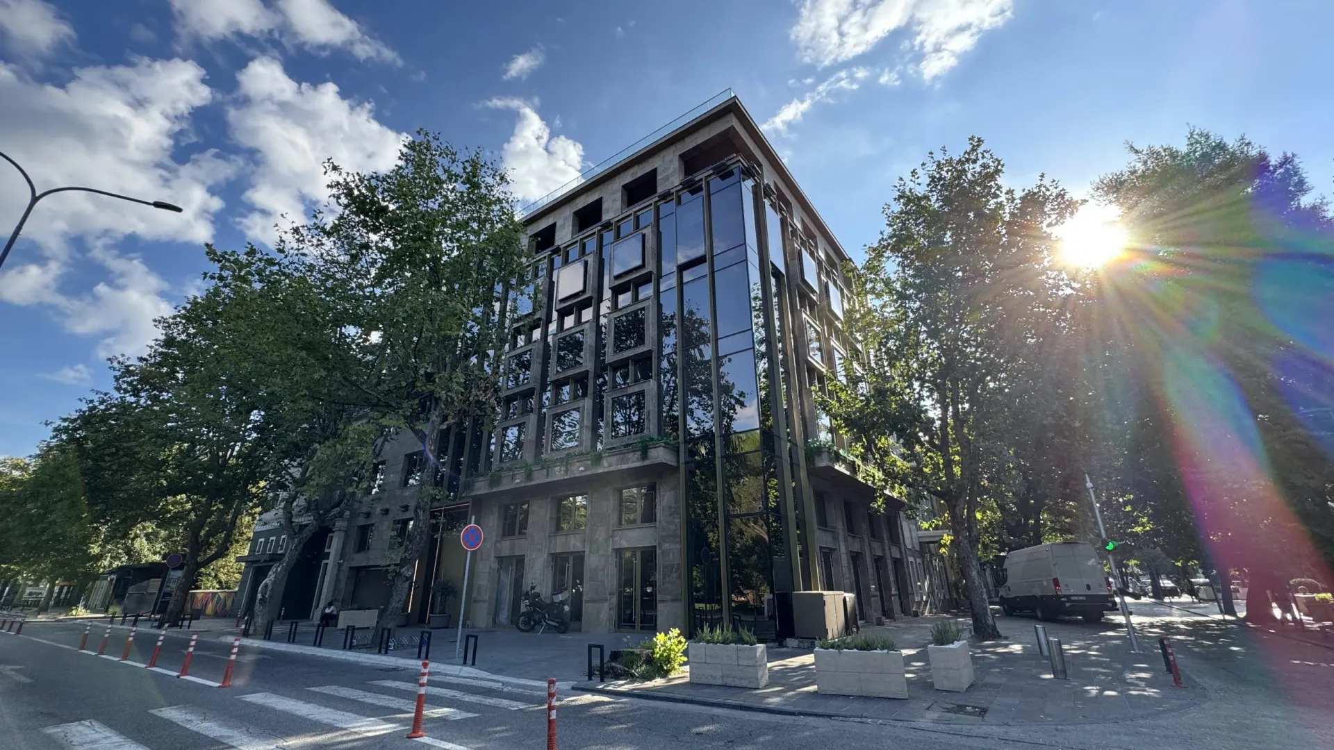 Izdavanje, poslovni prostor, 388m², Podgorica, Crna Gora