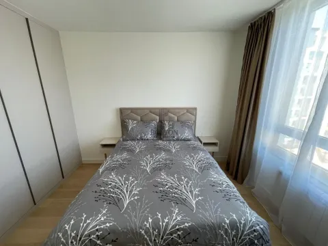 Izdavanje, trosoban stan, 89m², Savski Venac, Beograd - image 10